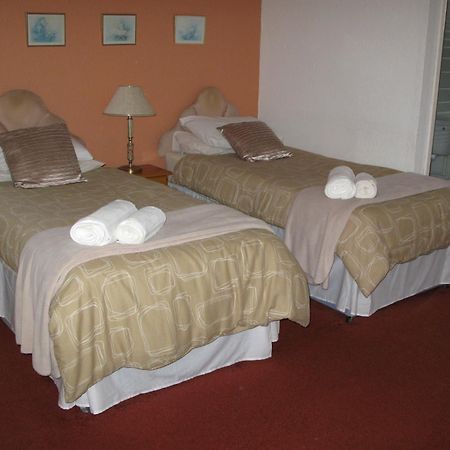ميريدين Broadwell Guest House الغرفة الصورة
